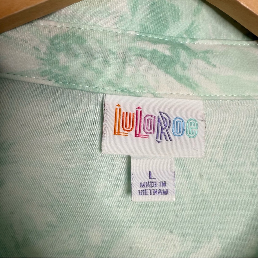 NWOT LuLaRoe Valentina Button‎ Front Tunic Top Shirt Large Green/White Casual - Picture 3 of 9
